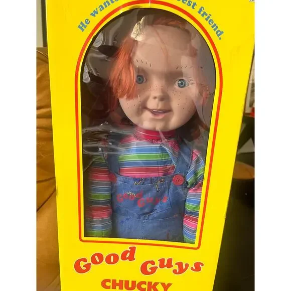 LIFE SIZE CHUCKY DOLL 30" NEW IN BOX - Picture 3 of 10